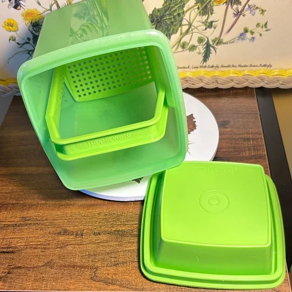 Tupperware Lime Green Storage Box - Picture 2 of 5